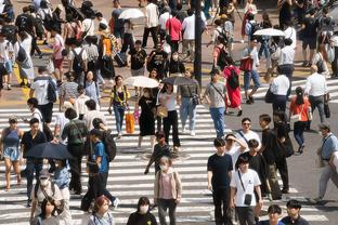 里程悲！布克生涯总得分破13000 为达成此数据历史第10年轻球员